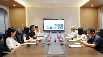 湖北省李四光研究會(huì)理事長胡道銀一行參訪四方光電